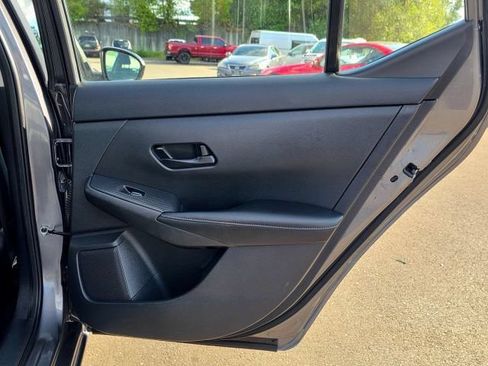 Used 2024 Nissan Sentra SV FWD image 42