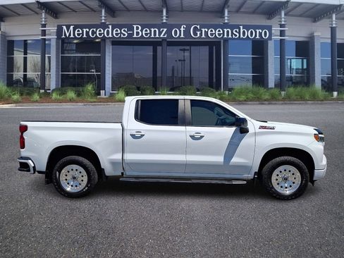 Used 2024 Chevrolet Silverado 1500 RST w/ Z71 Off-Road Package AWD/4WD image 7
