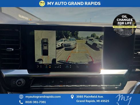 Used 2024 Chevrolet Silverado 3500 High Country w/ Technology Package AWD/4WD image 19