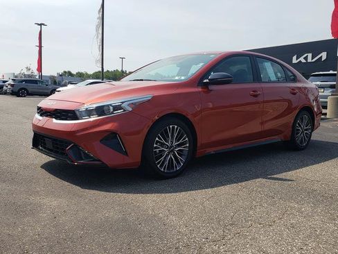 Certified 2023 Kia Forte GT-Line w/ GT-Line Technology Package FWD image 9