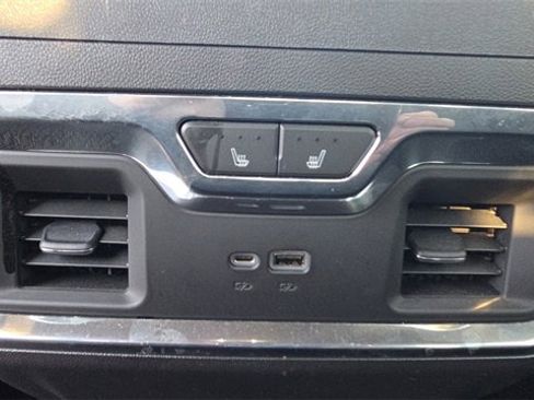 Used 2023 GMC Sierra 1500 Denali w/ Technology Package image 31