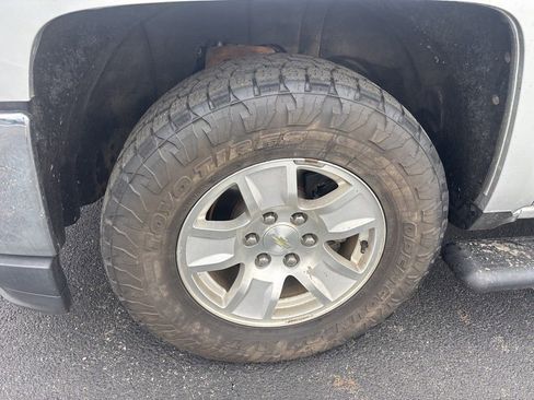 Used 2019 Chevrolet Silverado 1500 LT image 8