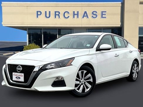 Used 2022 Nissan Altima 2.5 S image 3