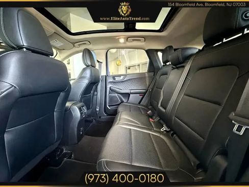 Used 2020 Ford Escape SEL image 4