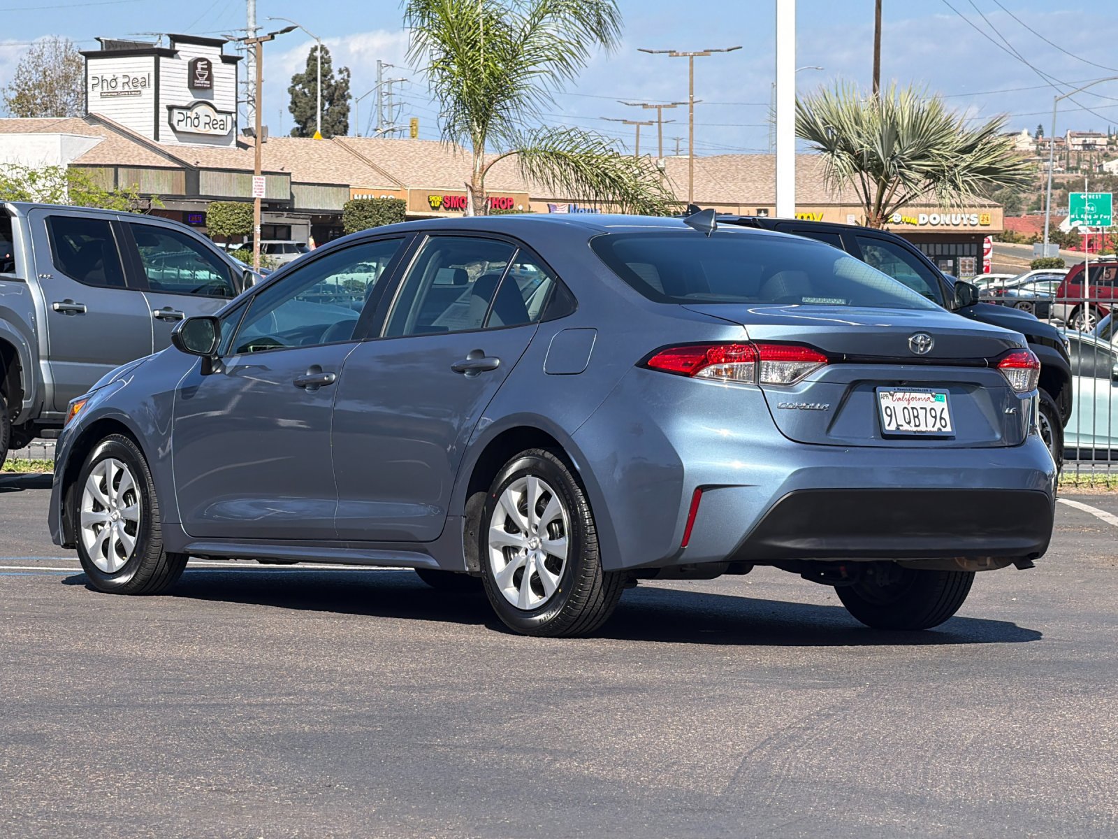 Used 2024 Toyota Corolla LE FWD image 3