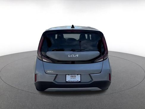 Used 2025 Kia Soul LX w/ LX Technology Package FWD image 12
