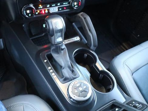 Used 2024 Ford Bronco Outer Banks image 24