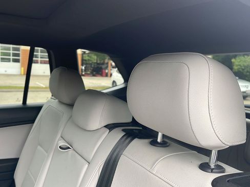 Used 2021 Volkswagen Tiguan SE R-Line w/ 3rd Row Seat Package AWD/4WD image 9