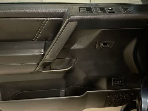 Used 2014 Nissan Titan PRO-4X w/ Pro-4x Luxury Package image 13