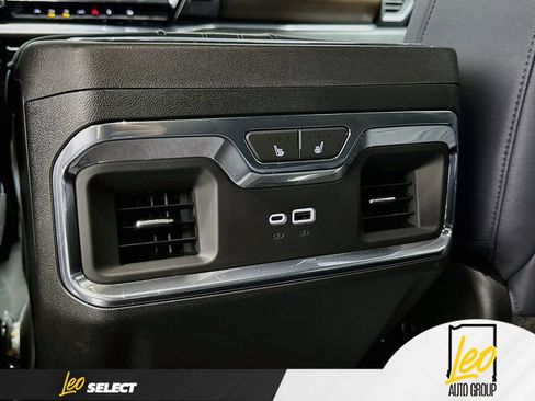 Used 2024 Chevrolet Silverado 1500 High Country AWD/4WD image 30