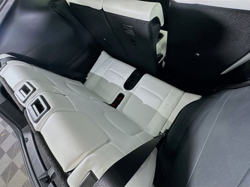 Used 2023 Tesla Model Y Long Range image 31