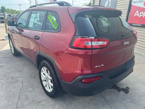 Used 2015 Jeep Cherokee Sport w/ Sport Appearance Group AWD/4WD image 7