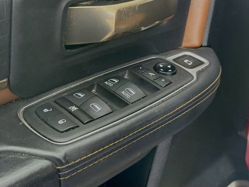 Used 2022 RAM 2500 Limited AWD/4WD image 21