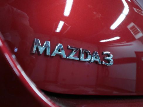 Used 2024 MAZDA MAZDA3 s image 31