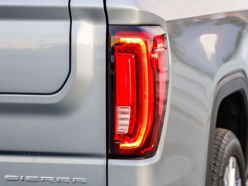 Used 2024 GMC Sierra 1500 Denali Ultimate image 10