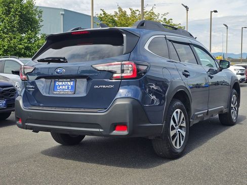 Used 2025 Subaru Outback Premium AWD/4WD image 5