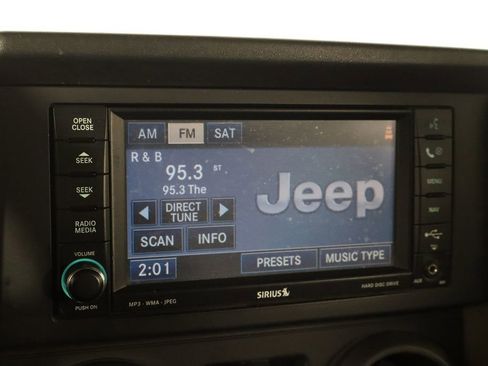 Used 2008 Jeep Wrangler Unlimited Rubicon w/ PWR Convenience Group image 22