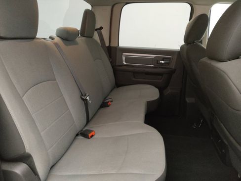 Used 2022 RAM 1500 Classic SLT RWD image 19