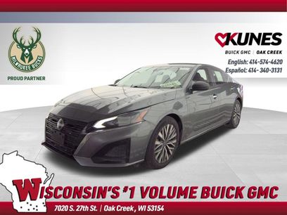 Used 2024 Nissan Altima 2.5 SV