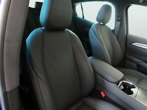 New 2024 Maserati Grecale GT image 13