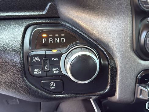 Used 2020 RAM 1500 Big Horn AWD/4WD image 17