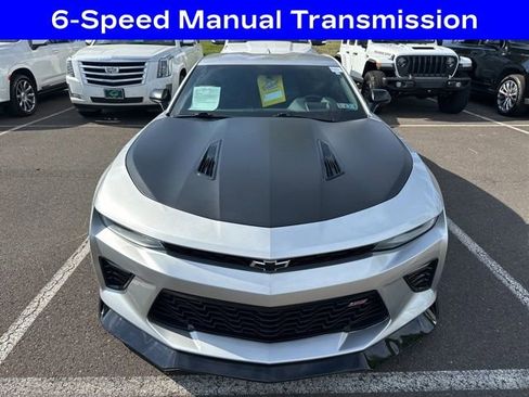 Used 2018 Chevrolet Camaro SS RWD image 2