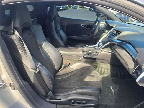 Used 2017 Acura NSX AWD/4WD image 17