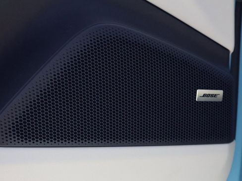 New 2025 Porsche Macan 4S Electric image 14