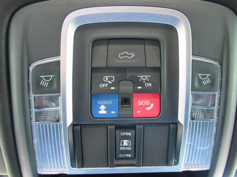 Used 2021 RAM 1500 Limited RWD image 30