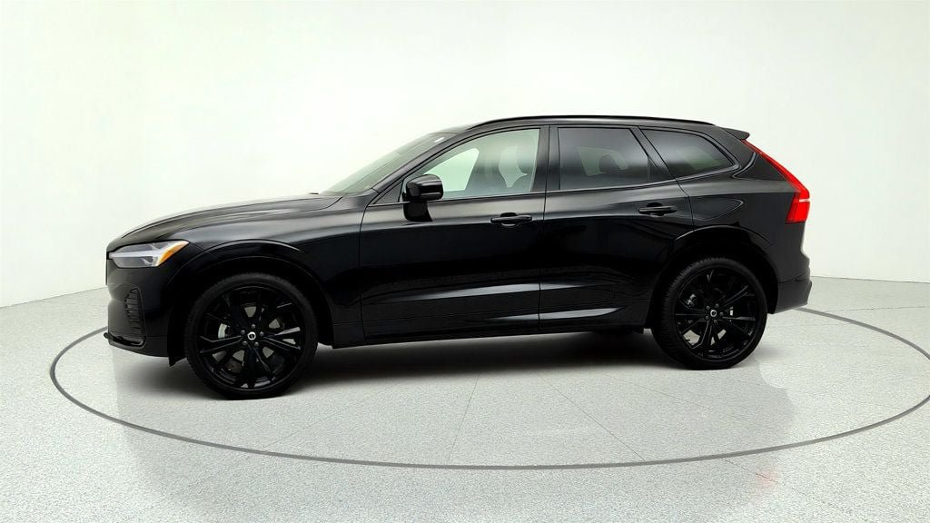 Used 2025 Volvo XC60 B5 Ultra w/ Protection Package Premier AWD/4WD image 8