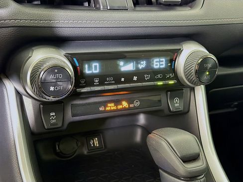 Used 2024 Toyota RAV4 XLE w/ Convenience Package FWD image 19