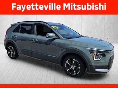 Used 2023 Kia Niro EX