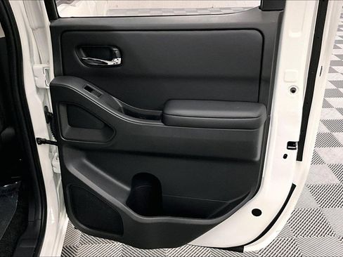 New 2025 Nissan Frontier SV AWD/4WD image 64