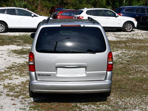 Used 2004 Oldsmobile Silhouette GL image 9