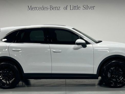Used 2023 Porsche Cayenne image 7