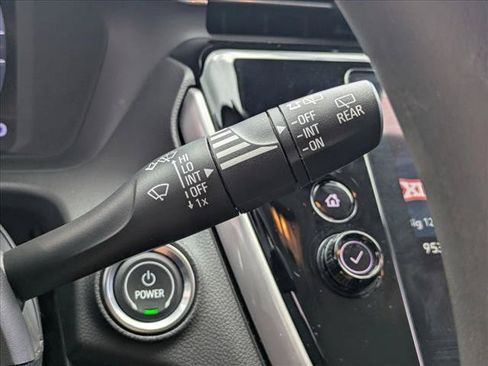 Used 2023 Chevrolet Bolt EUV LT w/ Driver Confidence Package FWD image 13