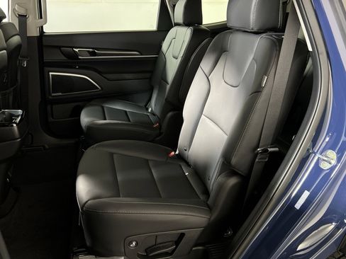 New 2025 Kia Telluride S image 23