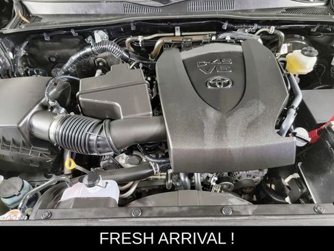 Used 2023 Toyota Tacoma TRD Sport w/ Advanced Technology Package AWD/4WD image 34