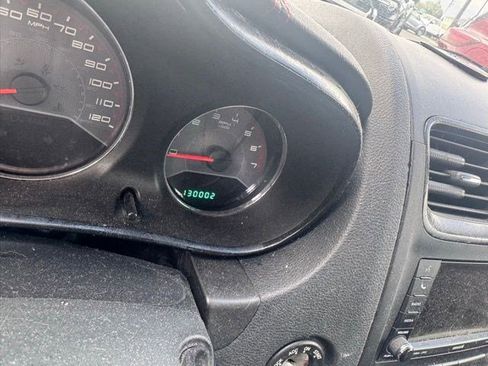 Used 2011 Dodge Avenger Heat image 3