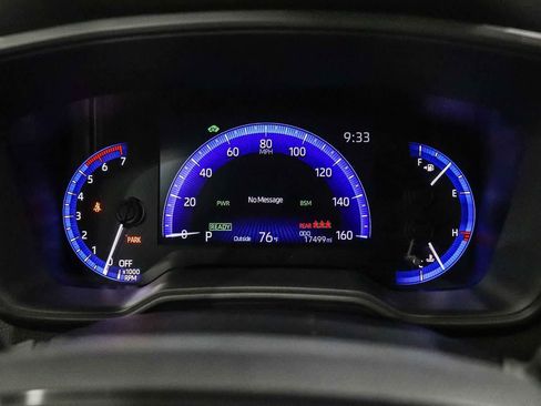 Used 2022 Toyota Corolla LE FWD image 24