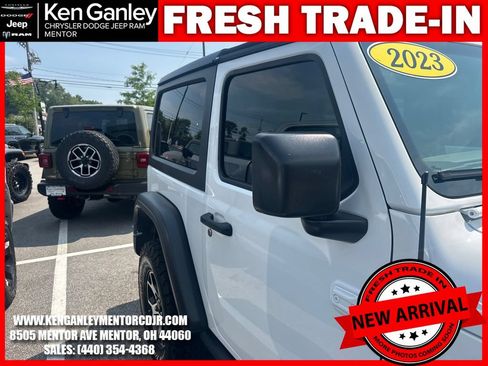 Used 2023 Jeep Wrangler Rubicon w/ Cold Weather Group AWD/4WD image 12