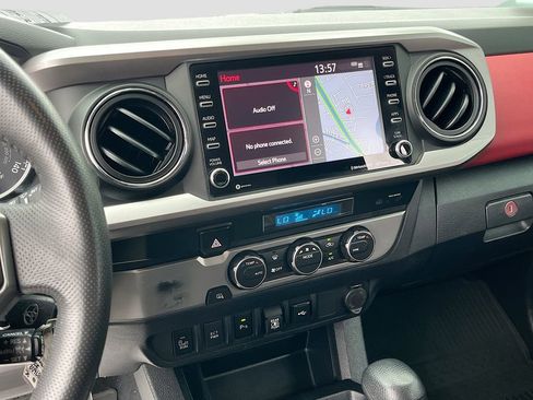 Used 2022 Toyota Tacoma SR5 image 15
