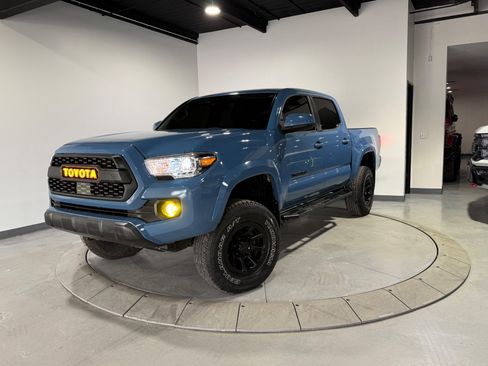 Used 2019 Toyota Tacoma SR5 image 3