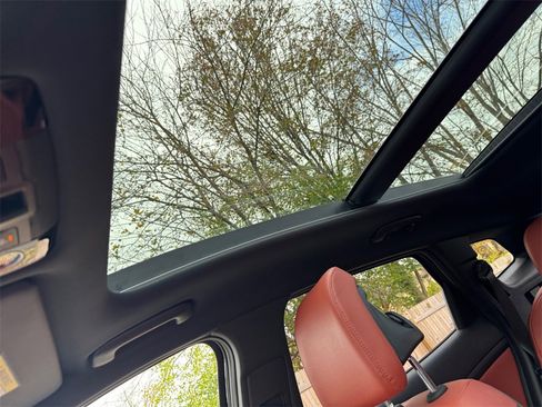 Used 2023 Kia Sportage SX image 27