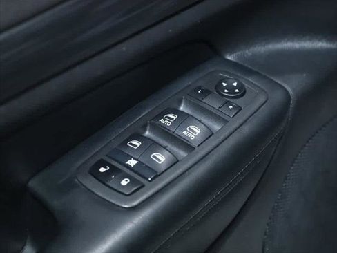 Certified 2021 Jeep Grand Cherokee Laredo X image 16