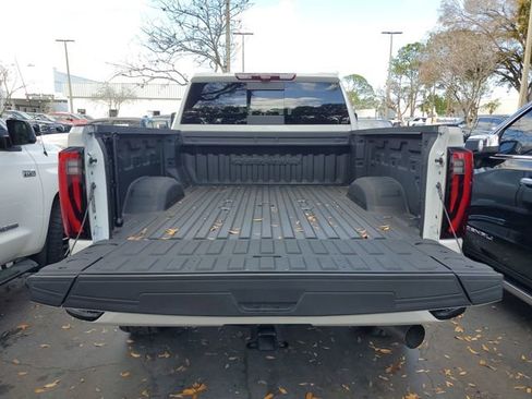 Used 2024 GMC Sierra 2500 Denali w/ Denali Reserve Package image 9