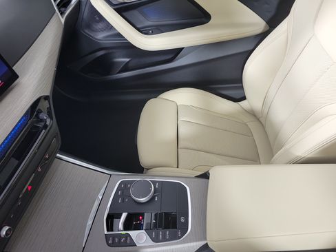 Certified 2025 BMW 230i xDrive Coupe w/ Premium Package AWD/4WD image 23