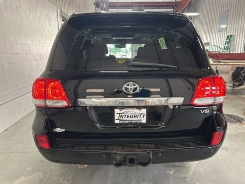 Used 2010 Toyota Land Cruiser AWD/4WD image 7