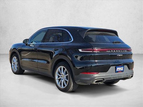 Used 2024 Porsche Cayenne image 8