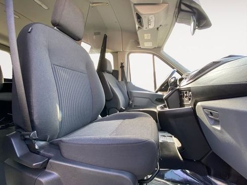 Used 2019 Ford Transit 150 XLT image 15